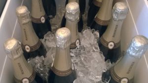 DICE in Los Angeles feiert den dritten Geburtstag 3 Cf4HJuMUEAEvf0d