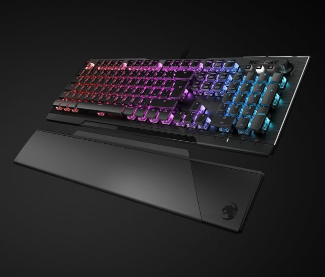 Roccat Vulcan 121 AIMO im ausführlichen Test 1 featurebox04 2x 2